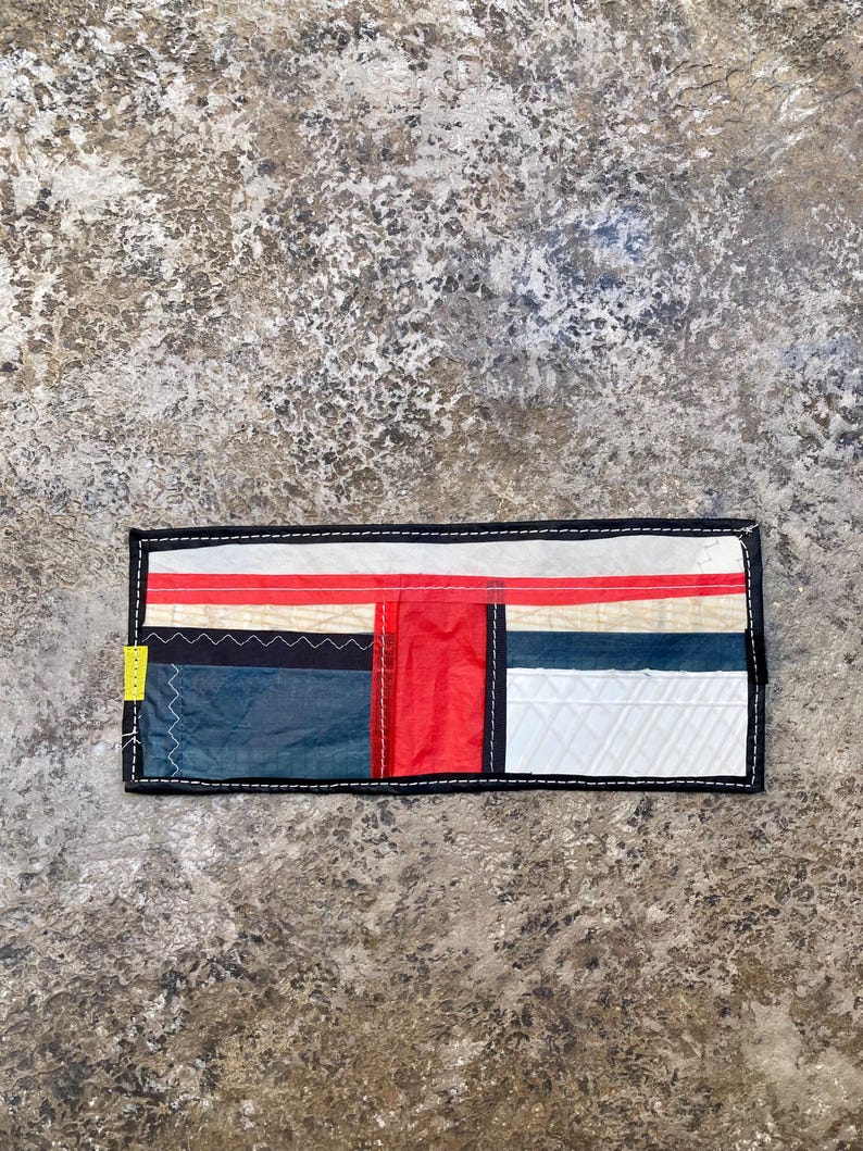 Cartera de vela reciclada imagen 3
