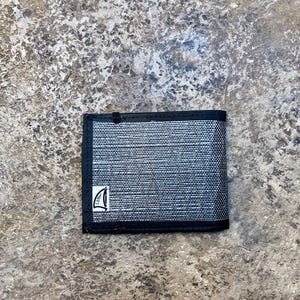 Cartera de fibra de carbono reciclada