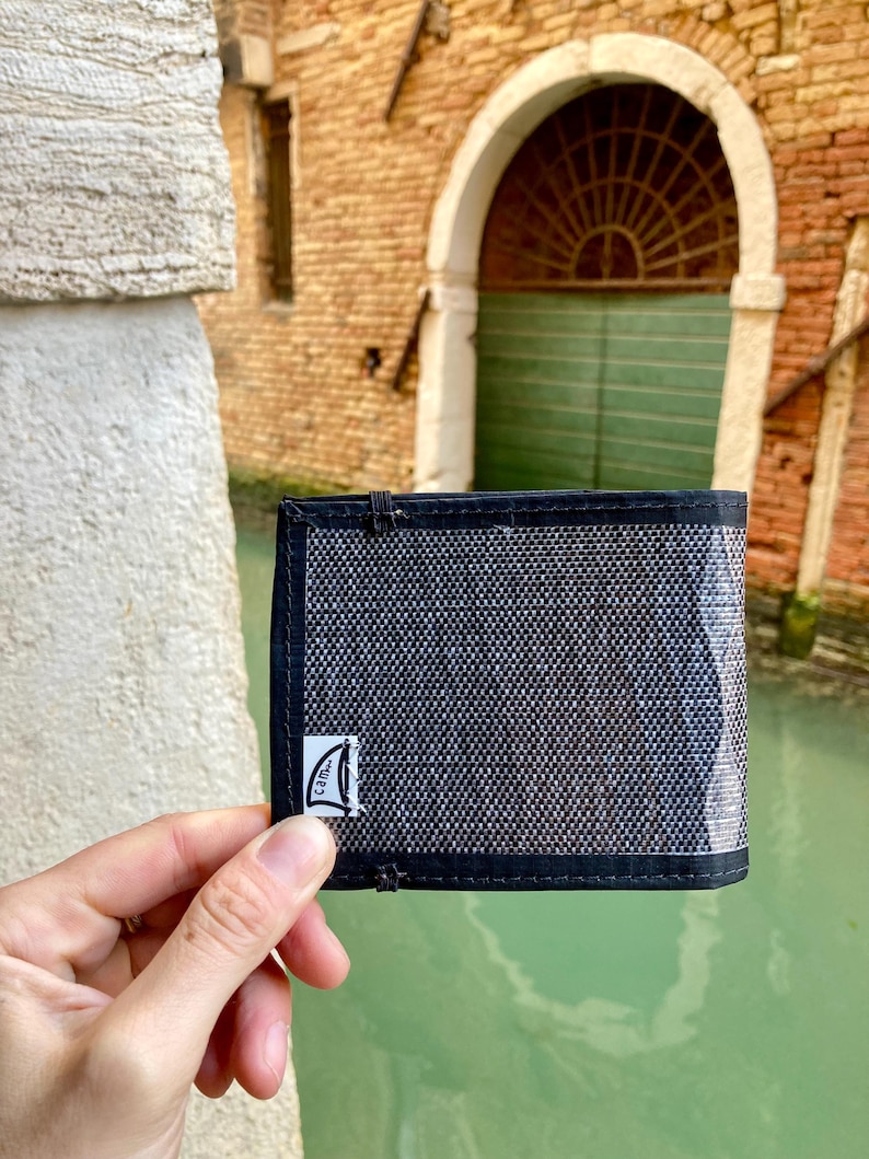 Cartera de fibra de carbono reciclada imagen 6