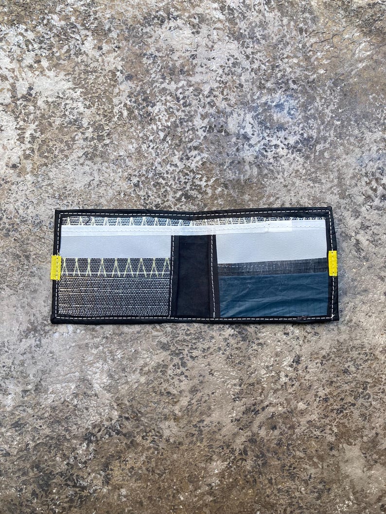 Cartera de fibra de carbono reciclada imagen 3