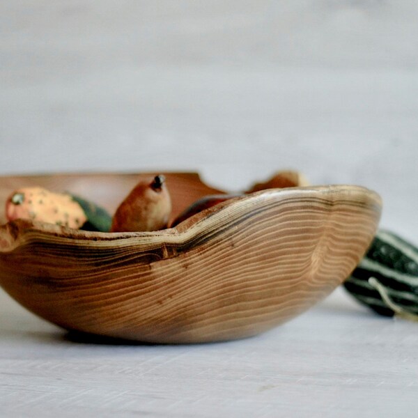 Fruit bowl, Salad bowl, wood bowl, Wooden bowl, woodturning, Centerpiece, Large bowl, wedding gift, Natural edge, serving bowl, Wood Platter