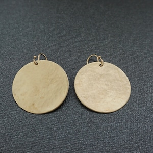 Large Gold Disc Earrings, 1 1/4 " Round Earrings, Hammered brass jewelry, Statement Earrings, Minimalist gold jewelry, Shillyshallyjewelry