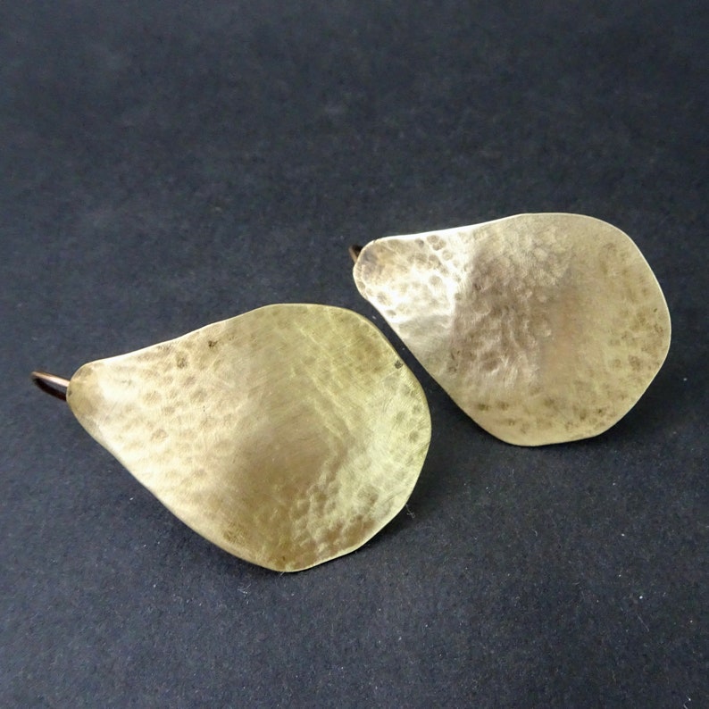 BE5 Minimalist Jewelry Handcrafted Metal Earrings Gold Filled Ear Wires Hammered Brass Dangles Large Tear Drop Earrings