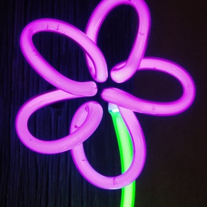 Neon Crayon Daisy 5 neon art image 4