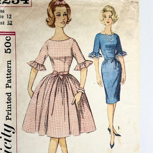 Uncut Vintage 1950's Simplicity 4254 Sheath or Full Skirt Dress Pattern