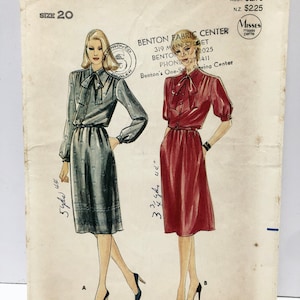 Uncut Vintage 1970&#39;s Butterick Size 20 Bust 42 3932 Dress Tie and Belt Pattern