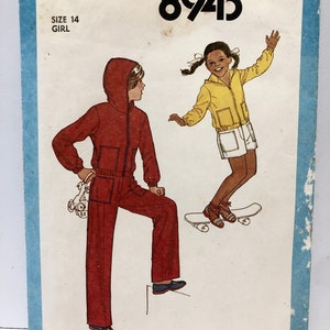Uncut 1970's Simplicity 8943 Girls Size 14 Pants Shorts and Hooded Unlined Jacket Pattern