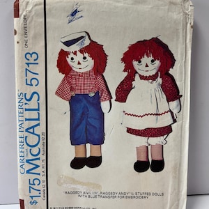Oklippta vintage 1970-tals McCalls d5713 Raggedy Ann Andy gosedjursdockor med broderiöverföring