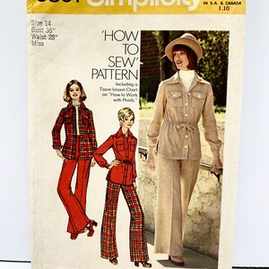 Może przedstawiać: Vintage wykroj Simplicity 5851. Wzór zawiera ilustracje damskich garniturów i kostiumów. Wzór zawiera instrukcje dotyczące szycia z kratą. Rozmiar 14 ma obwód klatki piersiowej 91 cm i obwód talii 71 cm.