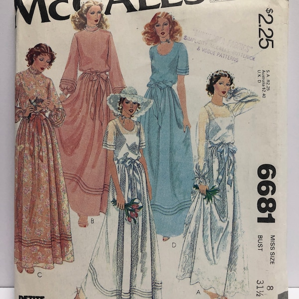 Uncut Vintage 1970's McCall's 6681 Wedding Gown Bridesmaid Dress  Pattern Size 8