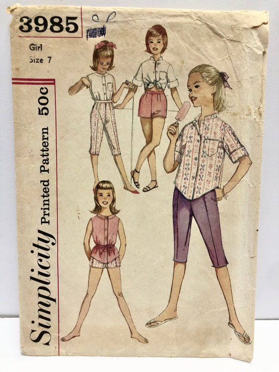 Vintage 1950's Simplicity 3985 Child Size 7 Blouse and Petal Vintage 1950's Simplicity 3985 Child Size 7 Blouse and Petal