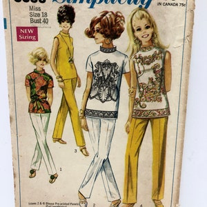 Vintage 1960&#39;s Simplicity 8000 Size 18 Bust 40 Blouse and Stove Pipe Pants Pattern