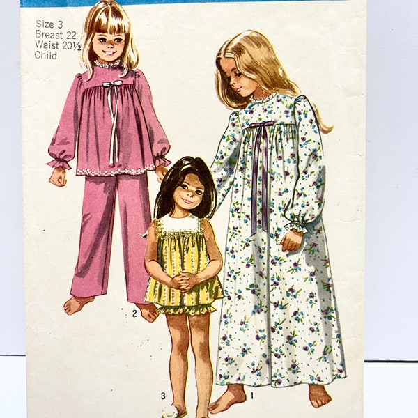 Vintage 1970's Simplicity 9095 Child Size 3 Pajamas Nightgown Shortie PJ's