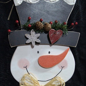 Frosty Snowman Wall or Door Hanging - Wood Welcome Sign Christmas Decoration