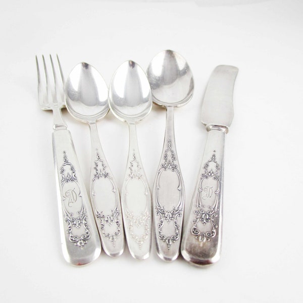 American Silver - ASCo. 1857 - 'Franconia' 1922 Pattern - 5 Piece Place Setting - Silverplate - Knife, Fork, Soup Spoon and 2 Teaspoons