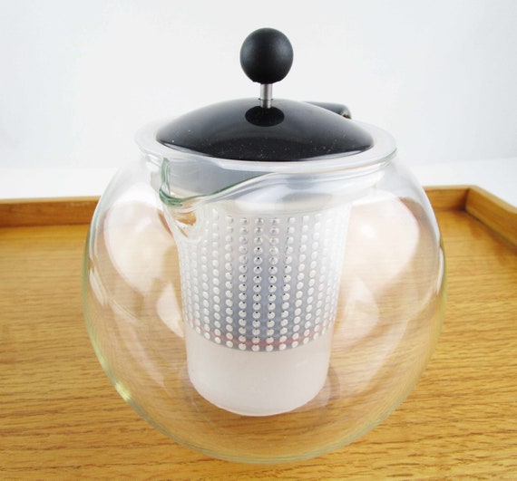 A 'bodum' Glass Teapot Black Plastic Handle and Press Plastic Infuser to  Steep Loose-leaf Tea Styled for Use 24 Oz. Teapot 