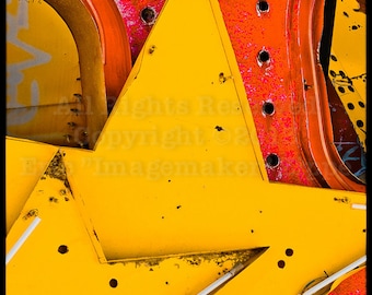 Neon Yellow Stars, Las Vegas Art des enseignes emblématiques Neon Boneyard sous forme de photographie d'art