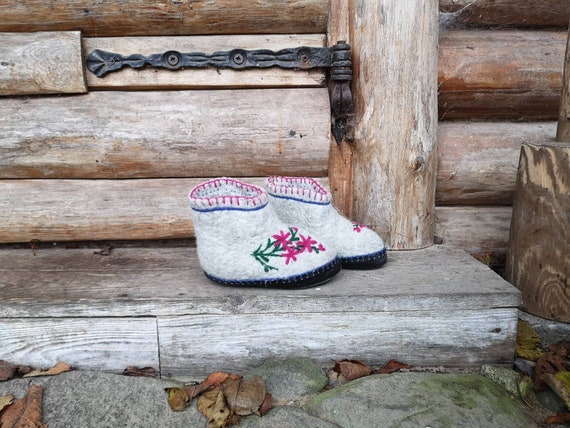 Vintage kids felted wool slippers Gray felt slipp… - image 8