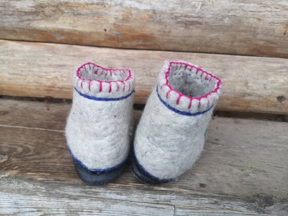 Vintage kids felted wool slippers Gray felt slipp… - image 5