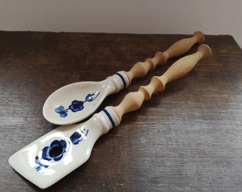 Ceramic spoon set with wooden Handles Blue white ceramic Salad Servers