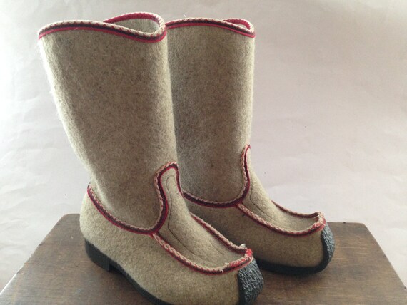 Scandinavian wool felt boots Sami boots Gray Lappish boots | Etsy