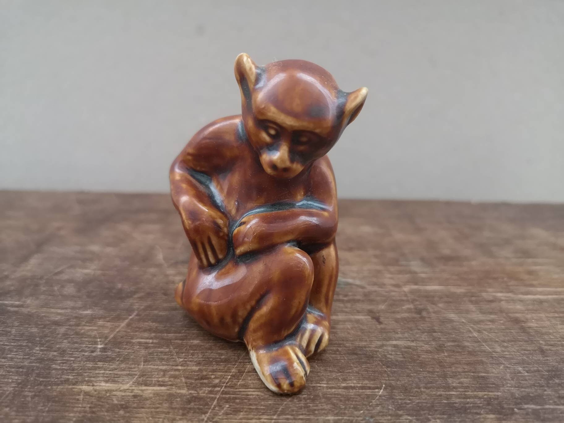 ceramic monkey statue