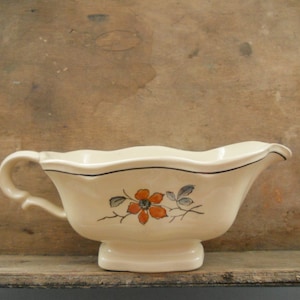 Vintage Swedish GEFLE sauceboat Antique sauceboat Beige floral gravy boat 30 - 40s