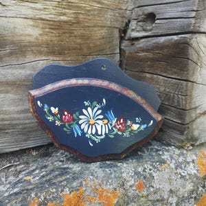 Porta tovaglioli vintage Porta tovaglioli floreale blu fatto a mano Porta tovaglioli in legno dipinto Decorazione da cucina in stile cottage chic