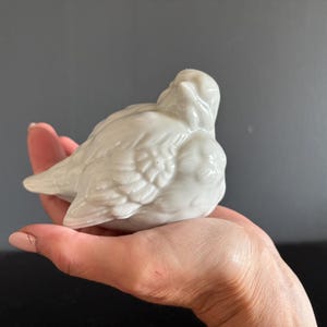 Vintage ceramic bird ceramic sparrow figurine White sparrow