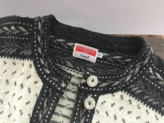 Vintage knitted cardigan Scandinavian cardigan Gr… - image 2