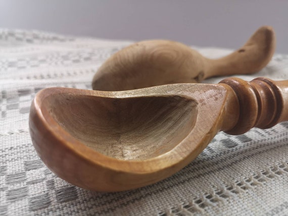 Hand Carved Wood Spoon Rest – Old World Kitchen
