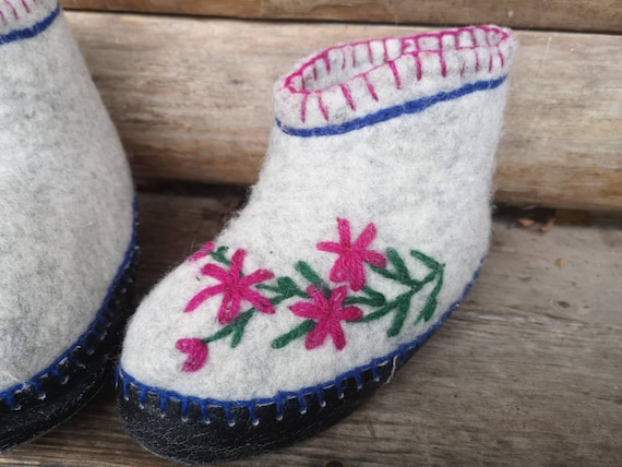 Vintage kids felted wool slippers Gray felt slipp… - image 6
