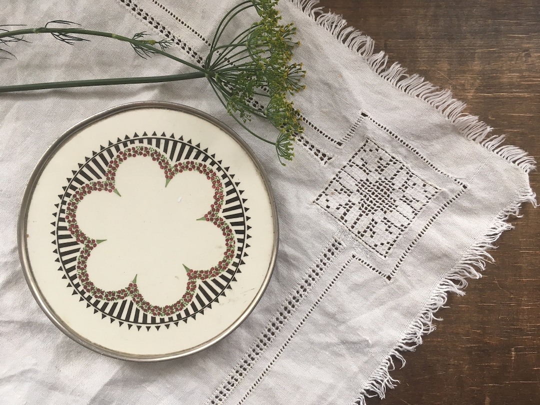 Antique Porcelain Metal Pot Holder Teapot Stand Round Pot Holder Shabby