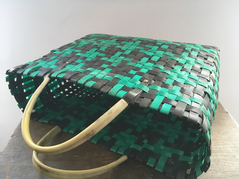 Soviet Vintage shopping bag for ladies Green black woven plastic bag Retro market bag USSR era bag