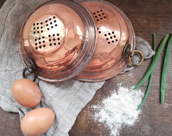 Antique copper strainer Copper colander Straining Pan Cottage Farmhouse kitchen decor Copper wall hanging