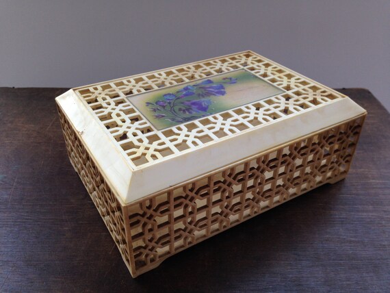 Vintage Soviet Plastic Lidded Box Fl Off White - White Storage Box With Wooden Lid Vintage Soviet Plastic Lidded Box Fl Off White - White Storage Box With Wooden Lid