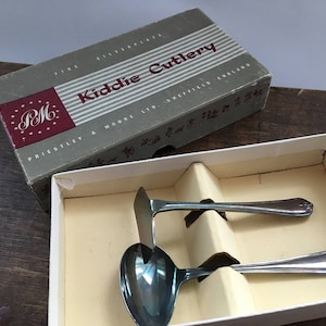 Vintage English cutlery Sheffield Priestley and Moore Ltd Set Mid century cutlery