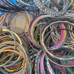 Geheimnis ein Pfund zufällig Überraschung Armreifen Armbänder Vintage Modeschmuck