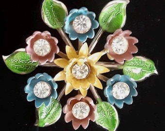Broche florale vintage en émail et cristal