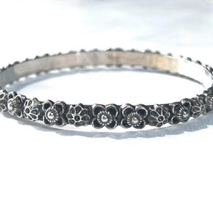 Vintage Silver Floral Petite Bangle - 6.25 inch bracelet