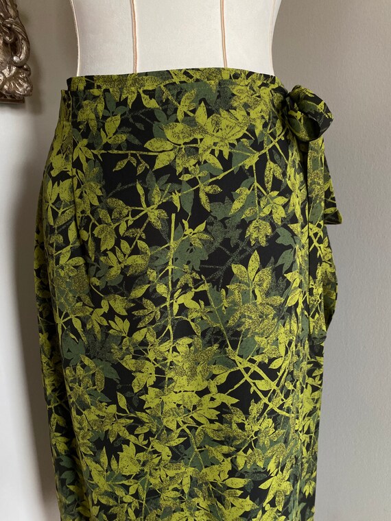 Vintage JonesWear long wrap skirt, size 14 wrap s… - image 3