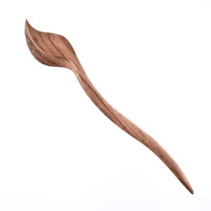 Leaf Wood Hair Pin, Wooden Bun Stick, Bohemian Hairpin Hand Carved in Bubinga