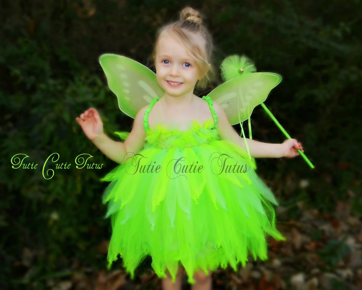 Atorcher Tinkerbell Kostüm Für Mädchen - Grünes Kleid Mit Flügeln, Krone, Zauberstab & Ohrringen