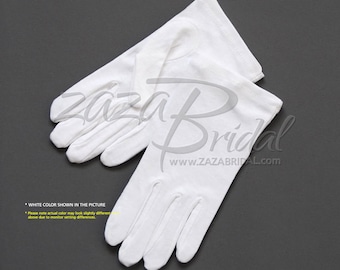 Pode incluir: Um par de luvas de algodão branco. *COR BRANCA MOSTRADA NA IMAGEM *Observe que a cor real pode parecer ligeiramente diferente devido às configurações do monitor. Bridal www.ZAZABRIDAL.com