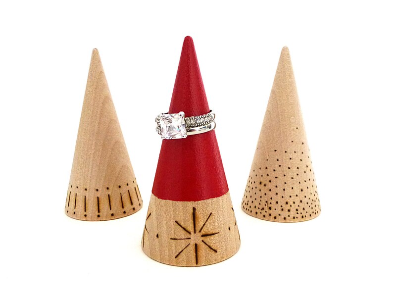 Ring cone, unique ring storage, painted wood decor, jewelry display, painted wooden red, star pattern, gift for her, woodburned decor image 3