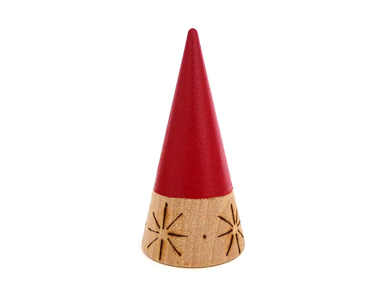 Ring cone, unique ring storage, painted wood decor, jewelry display, painted wooden red, star pattern, gift for her, woodburned decor image 2