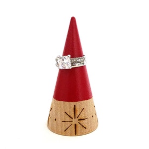 Ring cone, unique ring storage, painted wood decor, jewelry display, painted wooden red, star pattern, gift for her, woodburned decor image 1