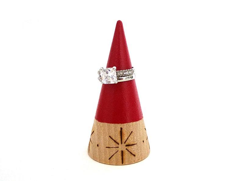 Ring cone, unique ring storage, painted wood decor, jewelry display, painted wooden red, star pattern, gift for her, woodburned decor image 1