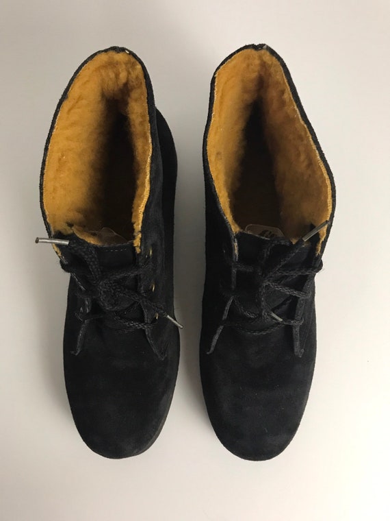 hush puppies black suede boots