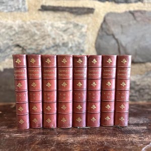 Lodge&#39;s Portraits - 8 Volume Red Leather Book Bundle for Home or Office Decor